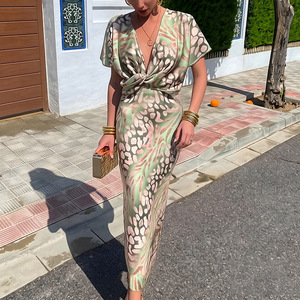 Nuovo Stile Abito Estivo da Donna Elegante per l'Ufficio, Vestito Stampato con Scollo a V e Vita Stretta a Maniche Corte - Product Image 1