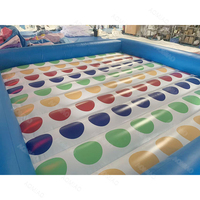Jeu de Twister gonflable géant commercial en PVC, tapis de jeu gonflable Twister pour les fêtes et les activités de team building