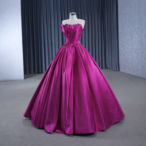 Robes de mariée élégantes en satin plissé fuchsia, style princesse, épaules dénudées, décolleté cœur, photos réelles RSM231141 - Product Image 6