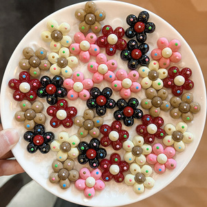 Vente en gros Kit de bricolage à pois et à fleurs Chip Accessoires de cheveux mignons pour attaches à cheveux faites à la main Décorations pour étui de téléphone - Product Image 2