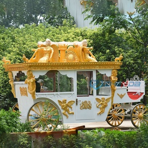 Escultura Ornamentada en Oro Blanco de Carruaje Real con Caballos para Fotografía de Bodas, Desfiles y Eventos - Product Image 6