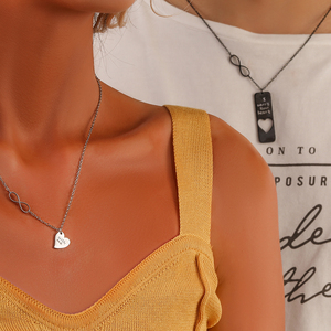 Nouveau à la mode 2 pièces/ensemble en acier inoxydable amour coeur <span class=keywords><strong>symbole</strong></span> éternel 8 plaque carrée pendentif bijoux collier pour Couple amoureux - Product Image 3