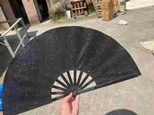 Abanico Plegable Grande Personalizado Guan Sen, Nuevo Diseño de Bambú, Portátil, 33cm, Decorativo, Tallado y Pintado, para Promociones y Recuerdos - Product Image 4