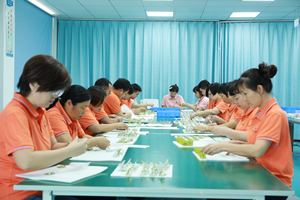 Soporte Acrílico Desmontable Popular de Anime <span class=keywords><strong>Gundam</strong></span>, Soporte Acrílico Giratorio Personalizado con Personajes de Dibujos Animados - Product Image 6