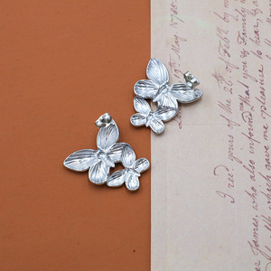 Butterfly Metal Stud Earrings Gold Stainless Steel Fashion Jewelry For Women Geometric Design Trendy Earrings - Product Image 3