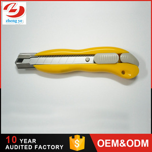 Bonne qualité ABS poignée <span class=keywords><strong>utilitaire</strong></span> couteau casser 18mm couteau de coupe de haute qualité - Product Image 5