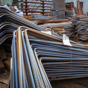 Barre d'armature en acier déformé durable pour les fondations en béton et les structures de construction - Product Image 4