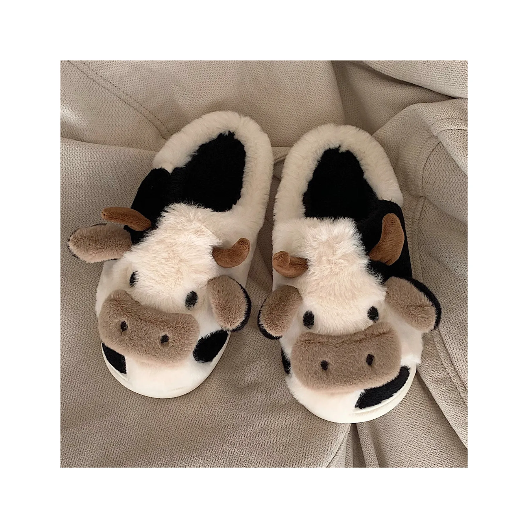 Animaux de bande dessinée personnalisés en vrac peluche chaud hiver fourrure duveteuse impression mignon enfant mignon adultes maison intérieur extérieur lait vache pantoufles