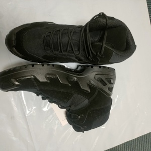 Botas Tácticas de Senderismo de Gamuza Negra Personalizables TSB07, Corte Medio, para Caza - Product Image 5