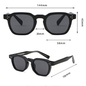 Gafas de Sol CATERSIDE con Marco Grueso - Protección UV400 y Diseño Retro de Marca - Gafas de Sol Unisex - Product Image 4