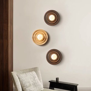 UP Lights Lampe murale ronde en <span class=keywords><strong>bois</strong></span> massif Lampe intérieure en <span class=keywords><strong>bois</strong></span> de noyer D28cm Petit couloir créatif en <span class=keywords><strong>bois</strong></span> ondulé en plus des lumières - Product Image 1