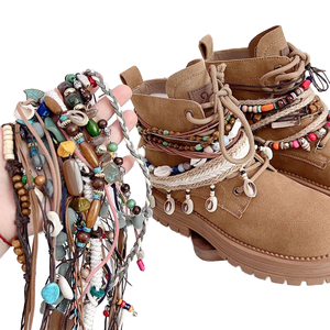 Scarpe Decorative etniche con nappe Martin <span class=keywords><strong>stivali</strong></span> fiori <span class=keywords><strong>stivali</strong></span> da neve con catena decorativa con fibbia di perline alla moda scarpe sportive Decorative - Product Image 2