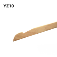 Maßgefertigter Yangzhou Holzkleiderbügel in Naturholzfarbe, einreihig, für Kleidung, lackiert, für Kleiderschrank und Badezimmer, MOQ, hergestellt in Vietnam