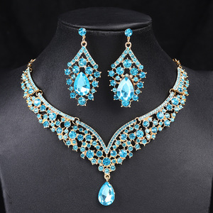 Женские серьги-гвоздики - Product Image 2