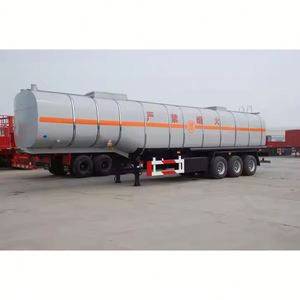 New Oil Transport Truck with Aluminum Alloy Fuel Tank Over 30000L Capacity Dangerous Goods Transport Vehicle - Product Image 5