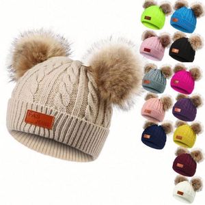 Nouveaux Bonnets en Tricot Élégants, Bonnets en Tricot à Pompon pour Enfants, Bonnets en Tricot Personnalisés - Product Image 1