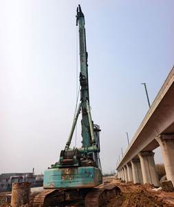 Plataforma de Perforación Rotatoria Jintai <span class=keywords><strong>SH</strong></span> 30 de <span class=keywords><strong>Segunda</strong></span> <span class=keywords><strong>Mano</strong></span>, Eficiente, Portátil, Montada sobre Orugas, Transportable y Equipada con Varillas de Perforación - Product Image 1