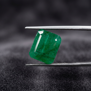 Esmeralda Zambiana Natural de 8.05 Ct, Corte Octogonal, Certificada por GIA, Piedra Preciosa Suelta |   Piedra de Esmeralda Verde para Joyería - Product Image 2