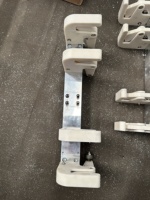 Usinage CNC des produits en aluminium Faisceau de serrage d'alimentation en tissu pour machines à laver et à répandre