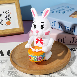 Lapin tambourineur <span class=keywords><strong>à</strong></span> <span class=keywords><strong>remonter</strong></span>, <span class=keywords><strong>jouet</strong></span> <span class=keywords><strong>mécanique</strong></span> animé, éducatif, STEM, vintage, cadeau de mariage, de Pâques, nouveauté, sans plomb - Product Image 2