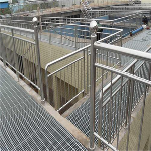 Grille <span class=keywords><strong>en</strong></span> acier soudé standard pour extérieur 1m x 6m, plaquée <span class=keywords><strong>zinc</strong></span>, anti-corrosion, matériaux de construction métalliques à <span class=keywords><strong>vendre</strong></span> - Product Image 5