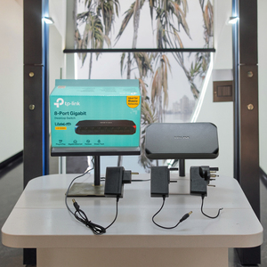 Garantía de 3 años TP-Link LS1008G Enrutador Gigabit confiable con firewall VoIP VPN Función de módem de 5GHz para redes comerciales domésticas - Product Image 1