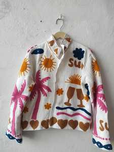 แจ็คเก็ตวาร์ซิตี้ผ้ากำมะหยี่ปักลายดอกไม้สไตล์โบฮีเมียนสำหรับฤดูใบไม้ร่วงและฤดูหนาว เป็นมิตรกับสิ่งแวดล้อม ป้องกันรอยยับ กันลม ระบายอากาศได้ดี ผ้าฝ้ายซูซานี - Product Image 5