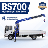 Xinfeigong 3.2 Ton 360 °   Kran Hidrolik Boom Heksagonal Rotary yang Dipasang di Truk dengan Rentang Penyangga yang Dapat Disesuaikan 3m