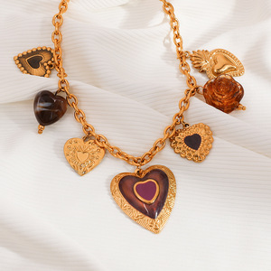 Collier pendentif cœur style européen-américain plaqué or 18 carats avec fleur en résine couleur ambre, chaîne de pull - Product Image 4