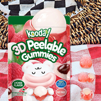 Heerlijke kauwbare zachte snoepjes gemaakt met 50% echt vers fruitsap. Kooday Lychee Peelable Gummies Lychee Peelable Candy