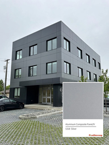 Panel de revestimiento de pared exterior ACP de material compuesto de aluminio plateado PVDF de 4 mm, ignífugo y antiestático, para edificios comerciales. - Product Image 2