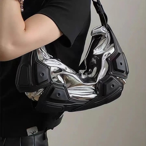 Nouveau <span class=keywords><strong>Sac</strong></span> Fourre-tout <span class=keywords><strong>Femme</strong></span> Y2K Punk en Cuir PU, Design Original, Fermeture Éclair, Doublure Polyester, Bretelles d'Épaule Multipoches - Product Image 4