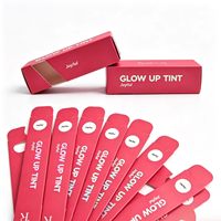 Boîte en carton personnalisée écologique pour rouge à lèvres mat, emballage cosmétique rectangulaire long avec logo en relief pour tube de gloss à lèvres