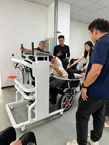 Esoscheletro Robotico Funzionale per Camminata e Stazione Eretta, Ausilio Elettrico per la Riabilitazione degli Arti Inferiori - Produttore - Product Image 6
