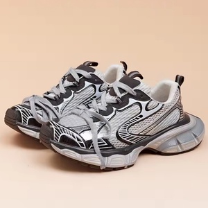 Chaussures de sport légères à lacets en maille de haute qualité, design rendu en maille, Baleciagas. Chaussures de course pour hommes de marque originale de créateur - Product Image 4