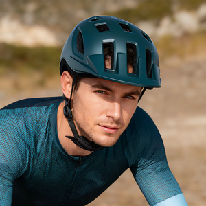 Tùy chỉnh chất lượng cao dành cho người lớn Unisex thể thao ngoài trời an toàn đường bộ trọng lượng nhẹ bền Tác động kháng PC vật liệu khóa mũ bảo hiểm - Product Image 1