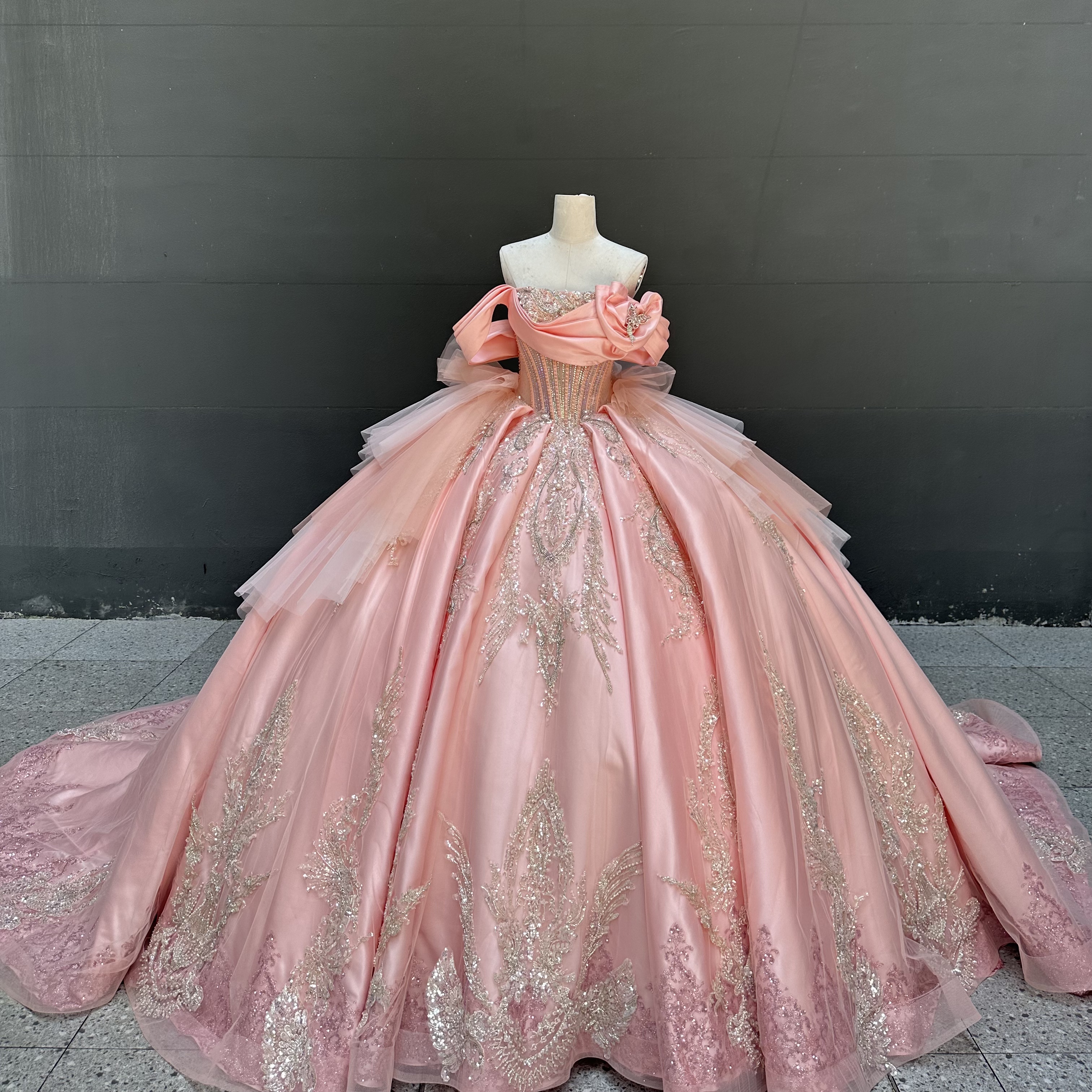 pink scalloped dress Lace Scalloped Plunge-Neck Maxi Dress in Pink - 14
