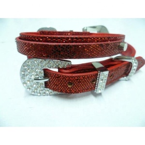 Colliers pour chiens en cuir PU, fabrication originale, vente en gros et personnalisation avec breloques lettres, diverses couleurs et textures sur mesure. - Product Image 6
