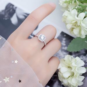Bague solitaire en or délicat MS-501 pour femme, avec diamant de laboratoire 1 carat - Product Image 5