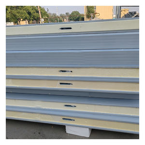 Paneles Metálicos Aislados de Poliuretano de Alto Valor R en 50mm, 75mm, 100mm, 150mm y 200mm para Aislamiento de Techos y Paredes en Edificios - Product Image 4