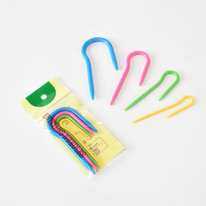 U Shaped Plastic Cable Needles 4 Pieces Per Pack For Knitting And Hand <b>Sewing</b> Tools - Product Image 3