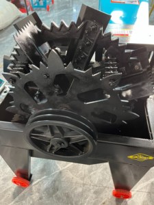 Paille de foin ensilage herbe hachoir broyeur paille coupe machine alimentation animale ferme herbe scooty machine <span class=keywords><strong>prix</strong></span> népal 1.8 tonne/h - Product Image 4