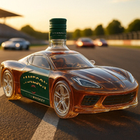 Fábrica al por mayor de vidrio de alto borosilicato en forma de coche botella de vino de whisky decantador botella de licor de vidrio con forma personalizada y logotipo