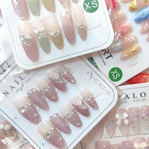 <span class=keywords><strong>Prix</strong></span> de gros Ongles faits à la main aléatoires Conception 10pcs <span class=keywords><strong>Acrylique</strong></span> artificiel fait à la main Presse sur Ongles à vendre - Product Image 1