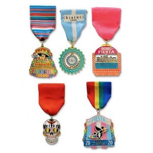 Médaille personnalisée dorée pour ruban de cérémonie, collection 2023, offre spéciale - Product Image 3