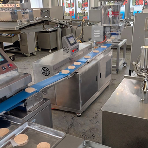 Machine automatique de formage de nuggets de poulet, de crevettes et de filets de poisson pour tempura avec composant moteur central - Product Image 1