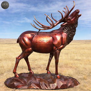 Grande Scultura Personalizzabile in Bronzo Anticato Rosso con Testa Sollevata e Soffio di Cavallo di un Cervo Maschio, Adatta per Uso Esterno - Product Image 1