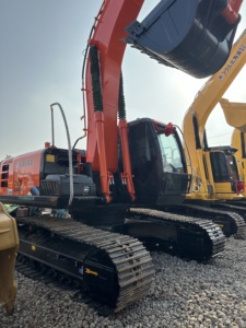 Excavatrice Hitachi ZX240 d'occasion de haute qualité, bien entretenue, faible nombre d'heures de fonctionnement, matériel de construction - Product Image 5