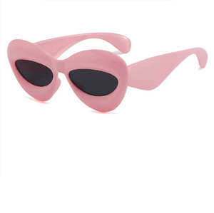HappyJack Unique Sexy Lip Shape Lunettes de soleil couleur bonbon Cat Eye Lunettes pour femme et <span class=keywords><strong>homme</strong></span> Y2K Hip Hop Punk Style Lunettes - Product Image 1