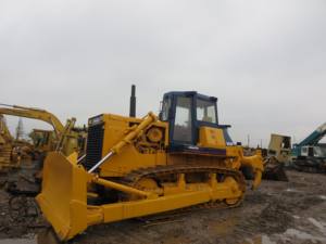 Bulldozer Komatsu D85P d'occasion en stock - Product Image 2